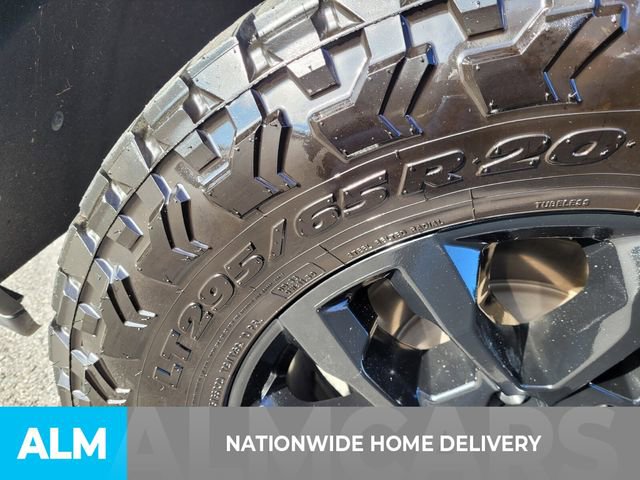 Used 2025 Chevrolet Silverado 2500 Custom w/ Custom Convenience Package image 5