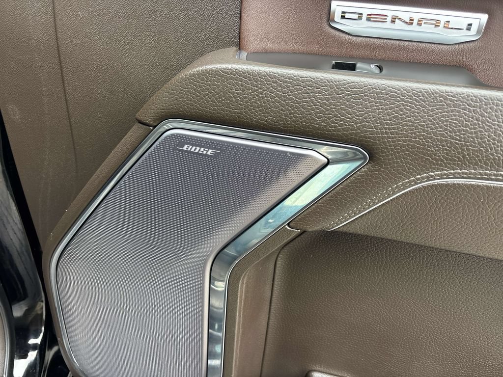 Used 2023 GMC Sierra 1500 Denali w/ Denali Reserve Package AWD/4WD image 15