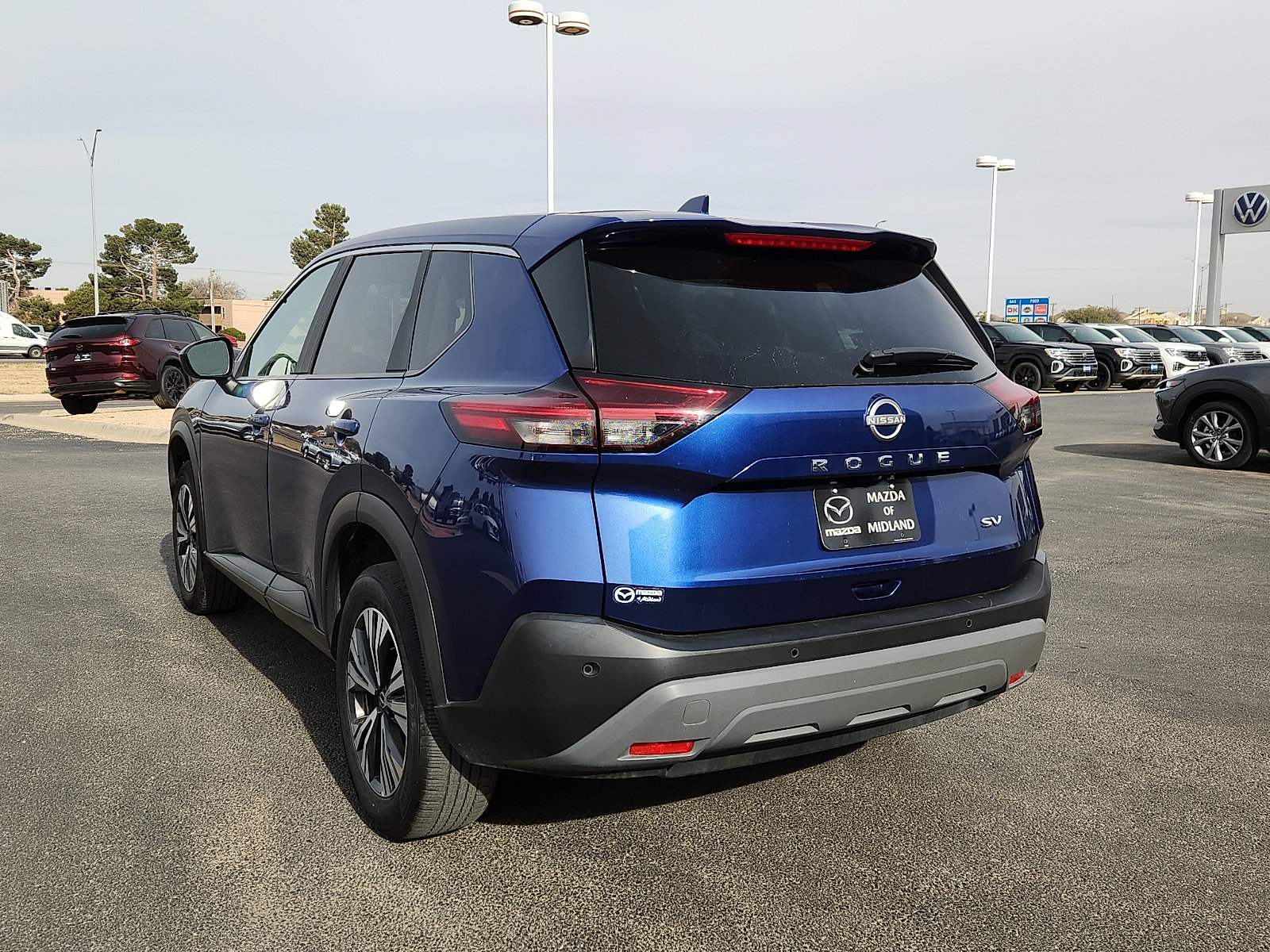 Used 2023 Nissan Rogue SV image 5