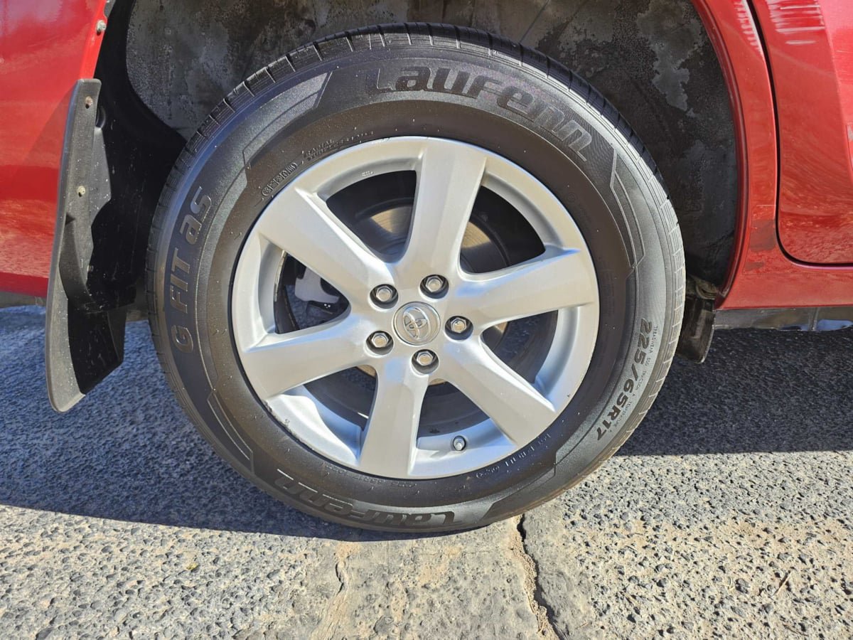Used 2008 Toyota RAV4 Limited AWD/4WD image 41