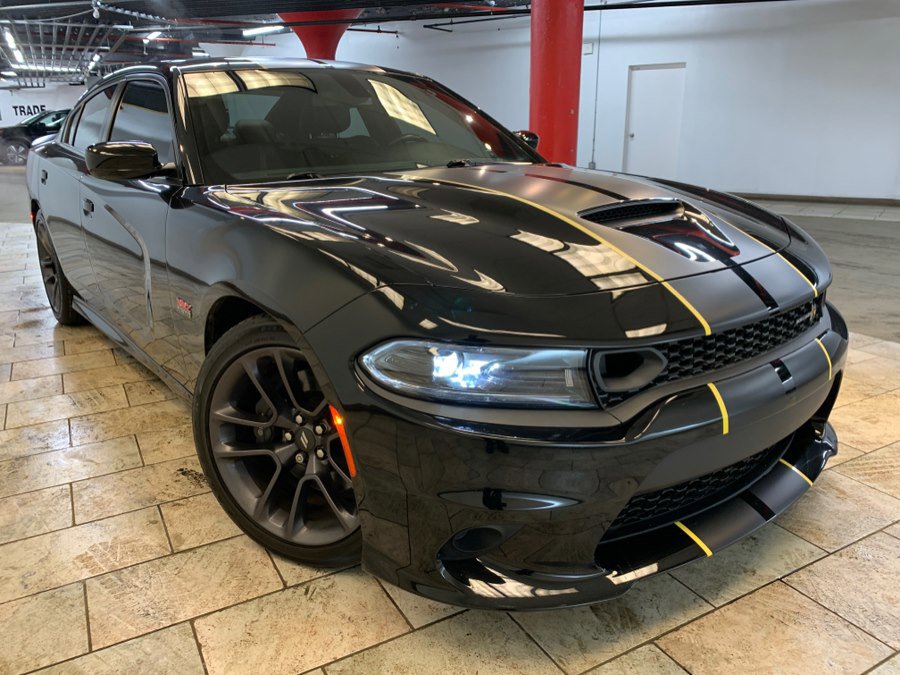 Used 2023 Dodge Charger Scat Pack w/ Plus Group image 2