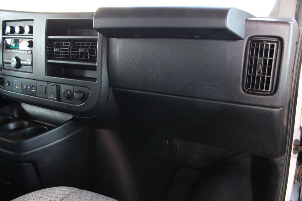Used 2019 Chevrolet Express 3500 LT w/ LT Preferred Equipment Group RWD image 15