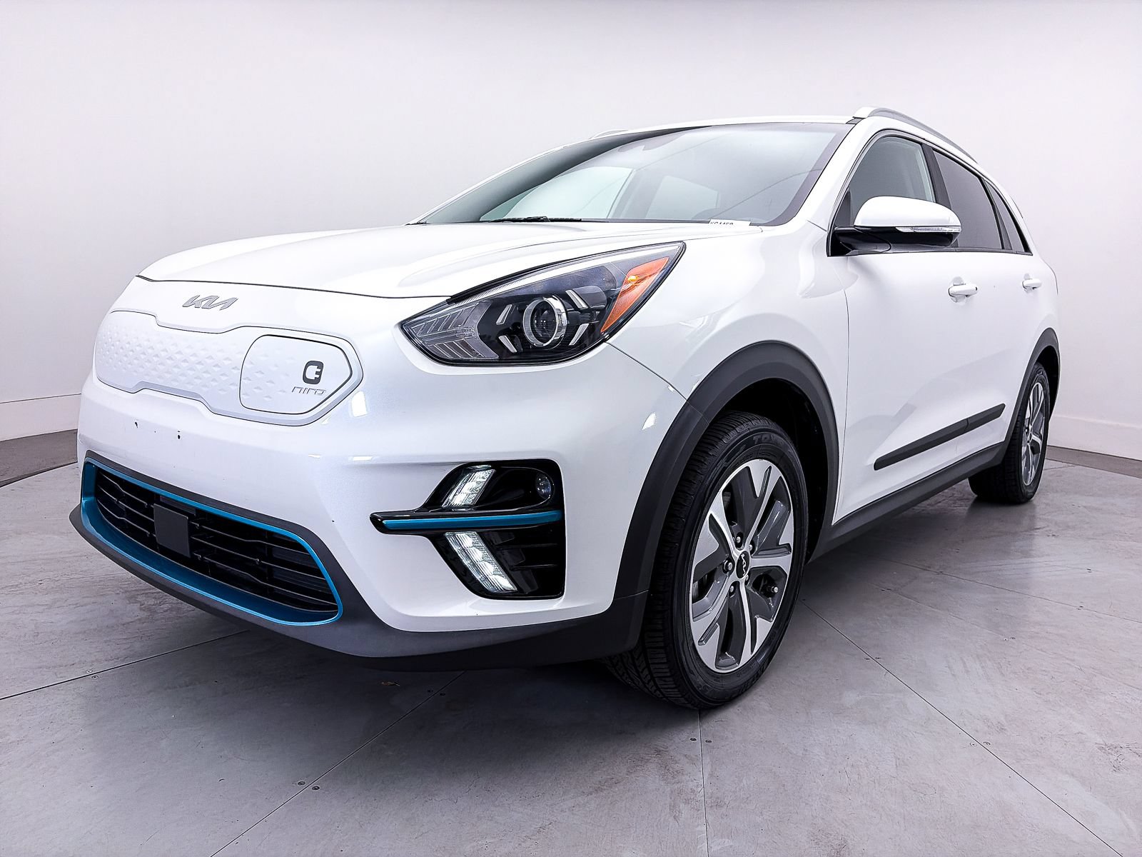 Certified 2022 Kia Niro EX FWD image 11