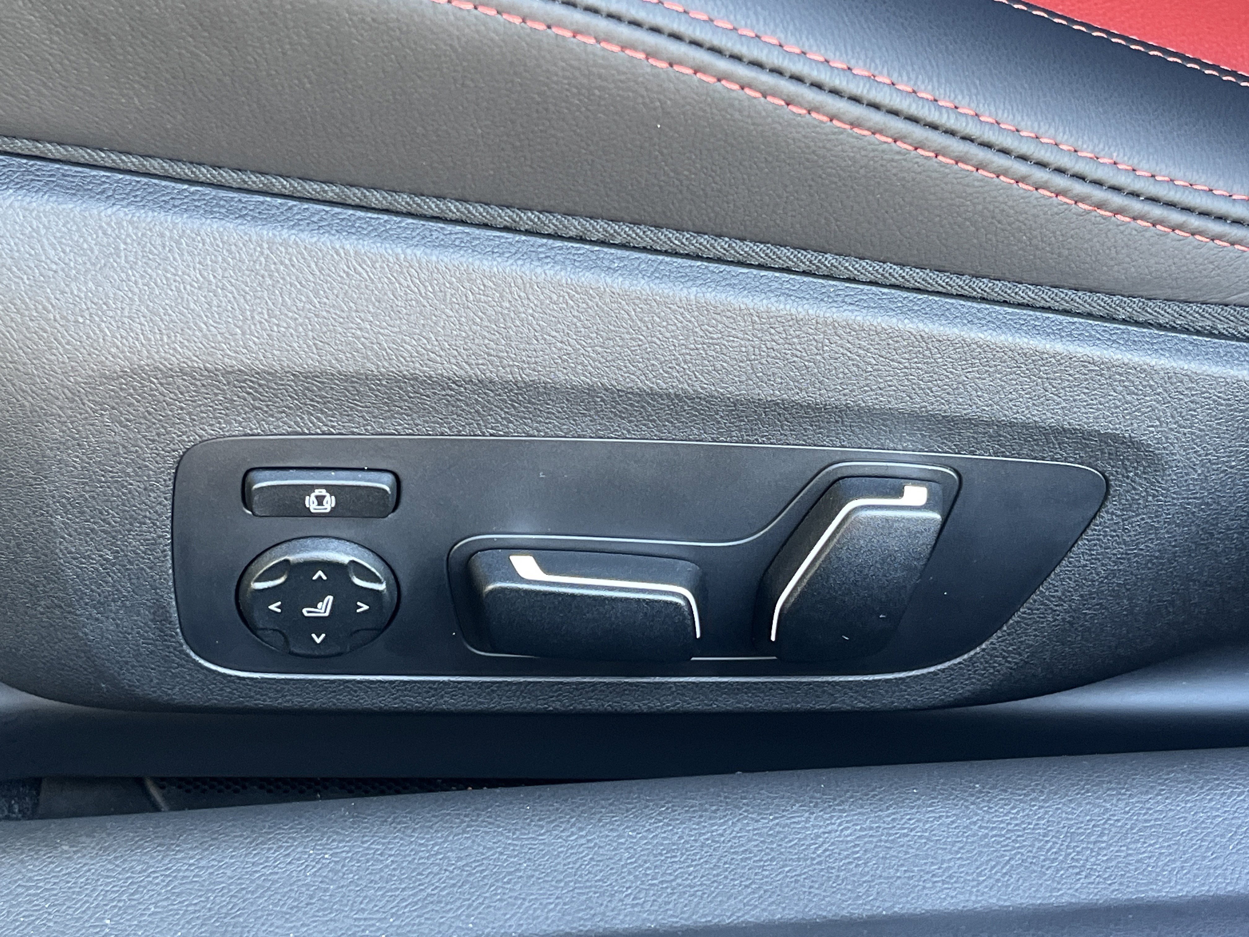 New 2026 BMW M2 w/ Lighting Package image 21