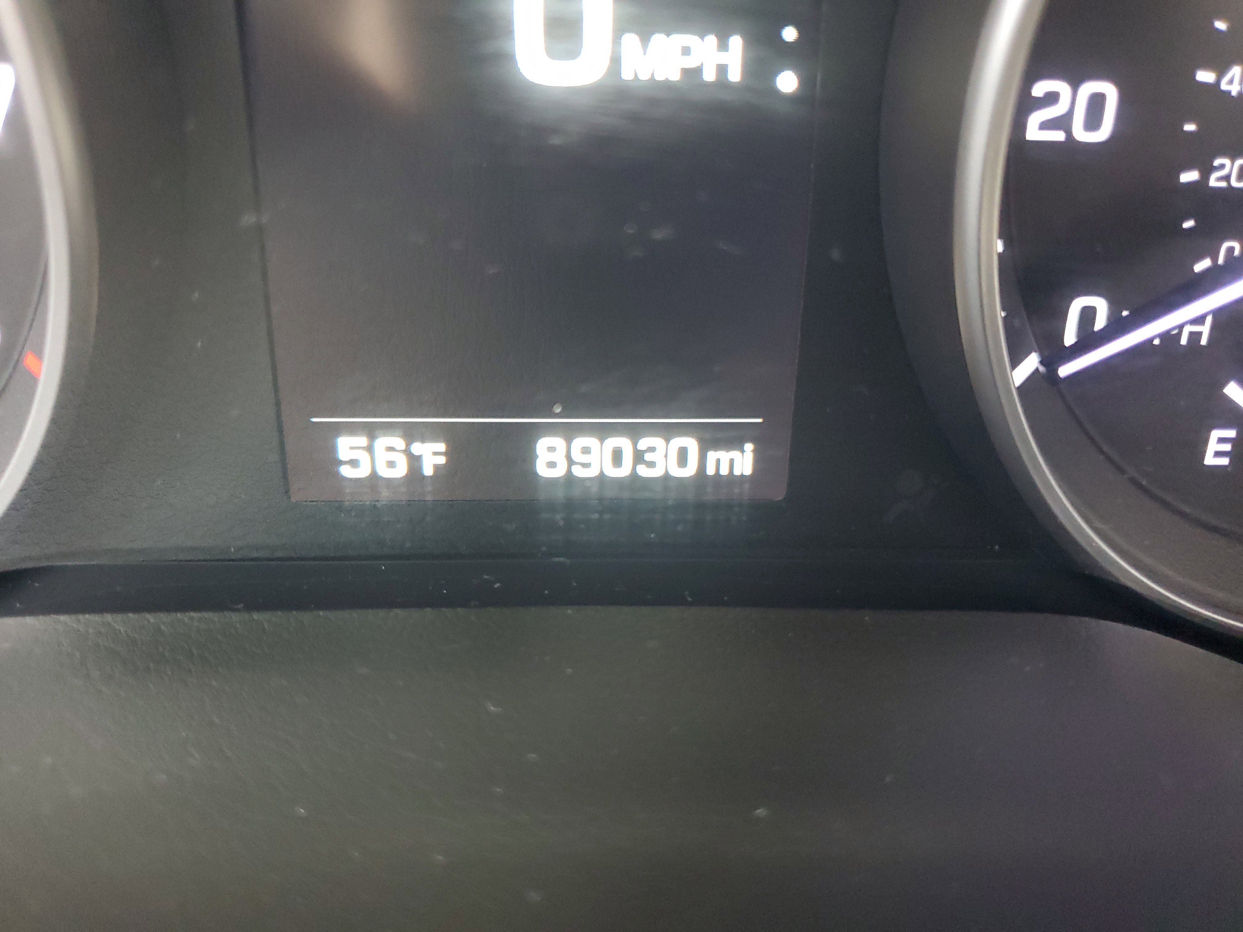 Used 2017 Hyundai Elantra Limited w/ Limited Tech Package 04 video 2