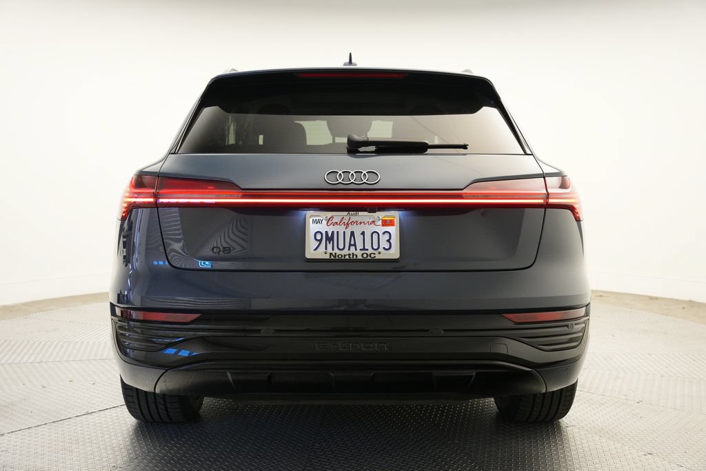 Used 2024 Audi Q8 e-tron Premium AWD/4WD image 4