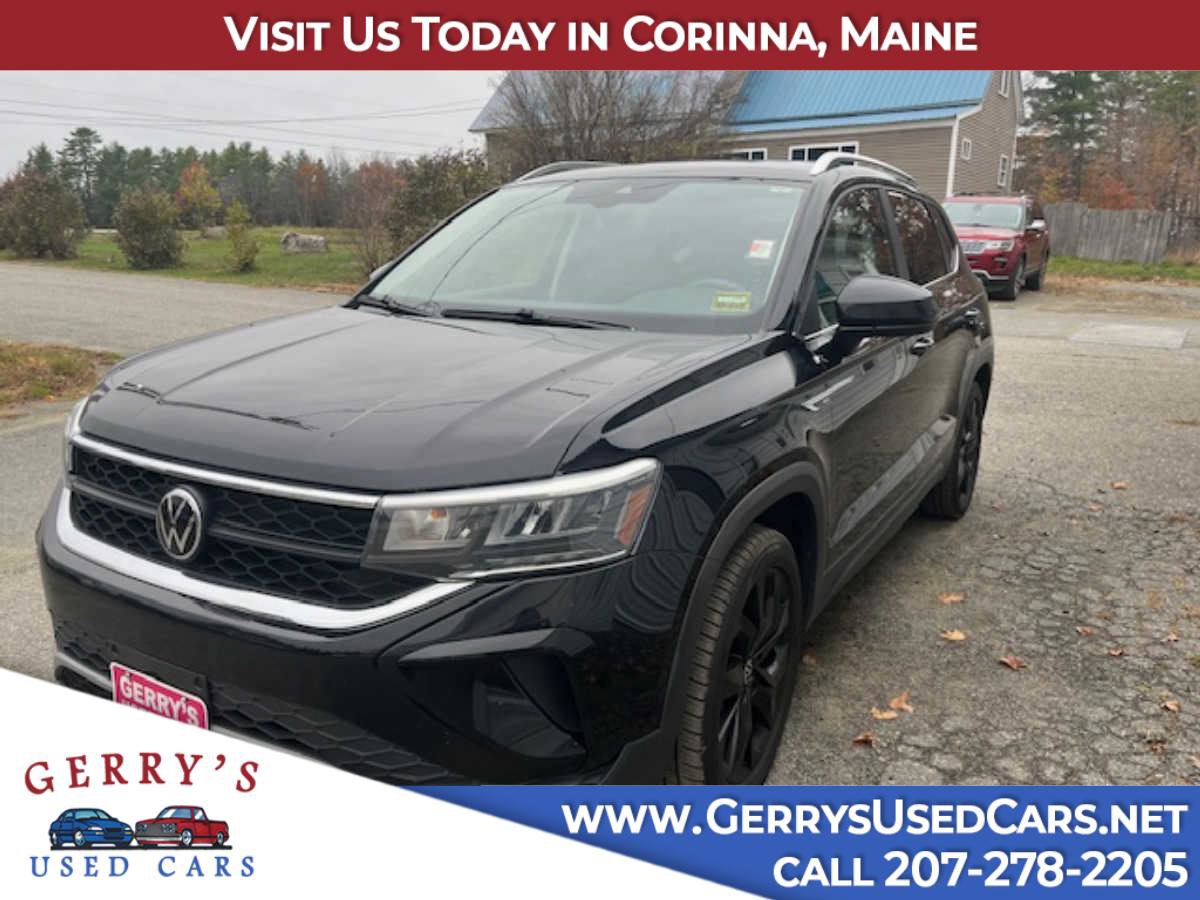 Used 2023 Volkswagen Taos SE w/ Panoramic Sunroof Package image 1