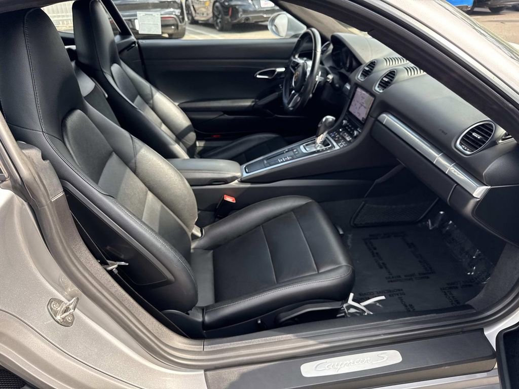 Used 2017 Porsche 718 Cayman S image 17