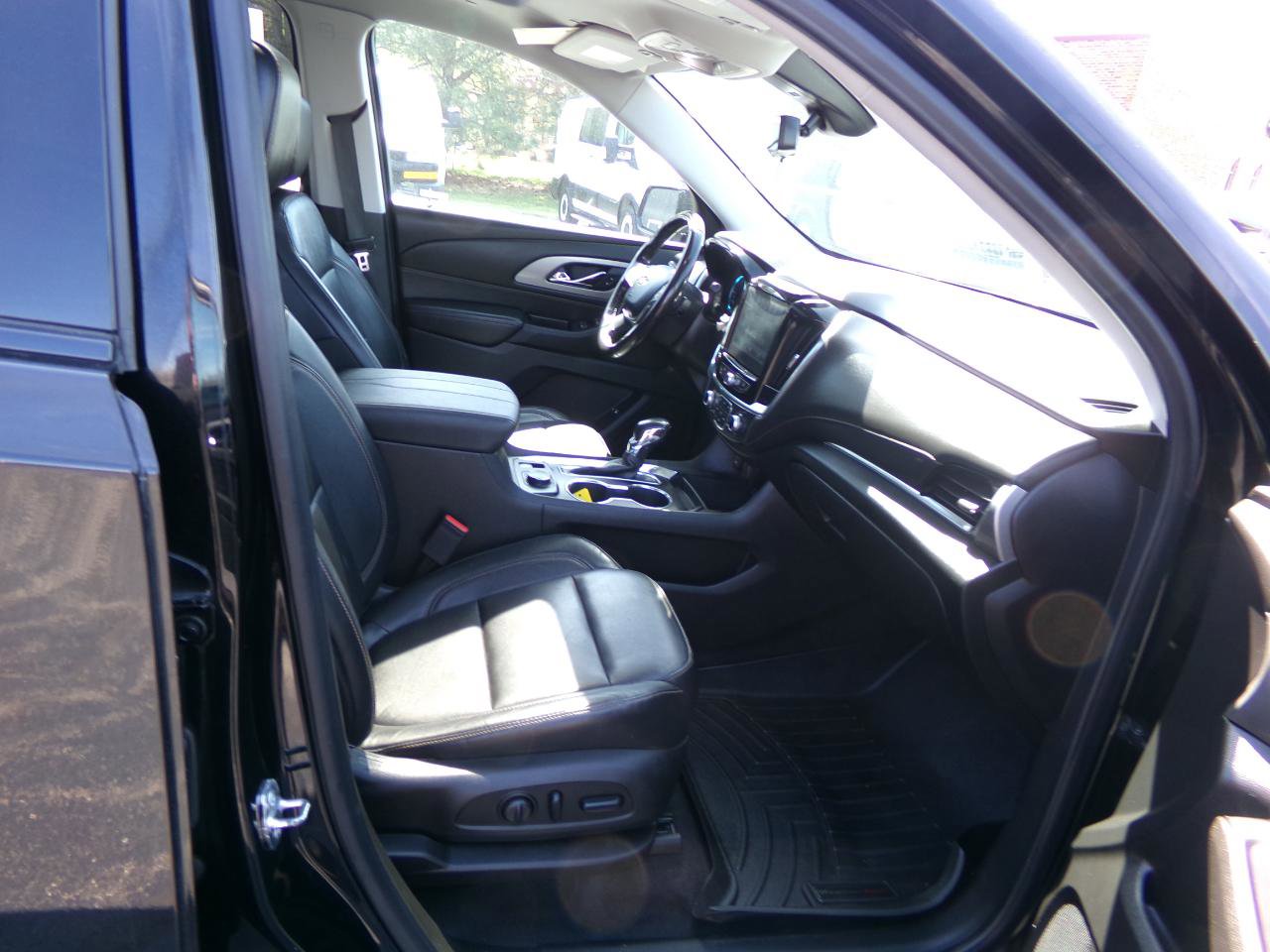 Used 2019 Chevrolet Traverse RS AWD/4WD image 50