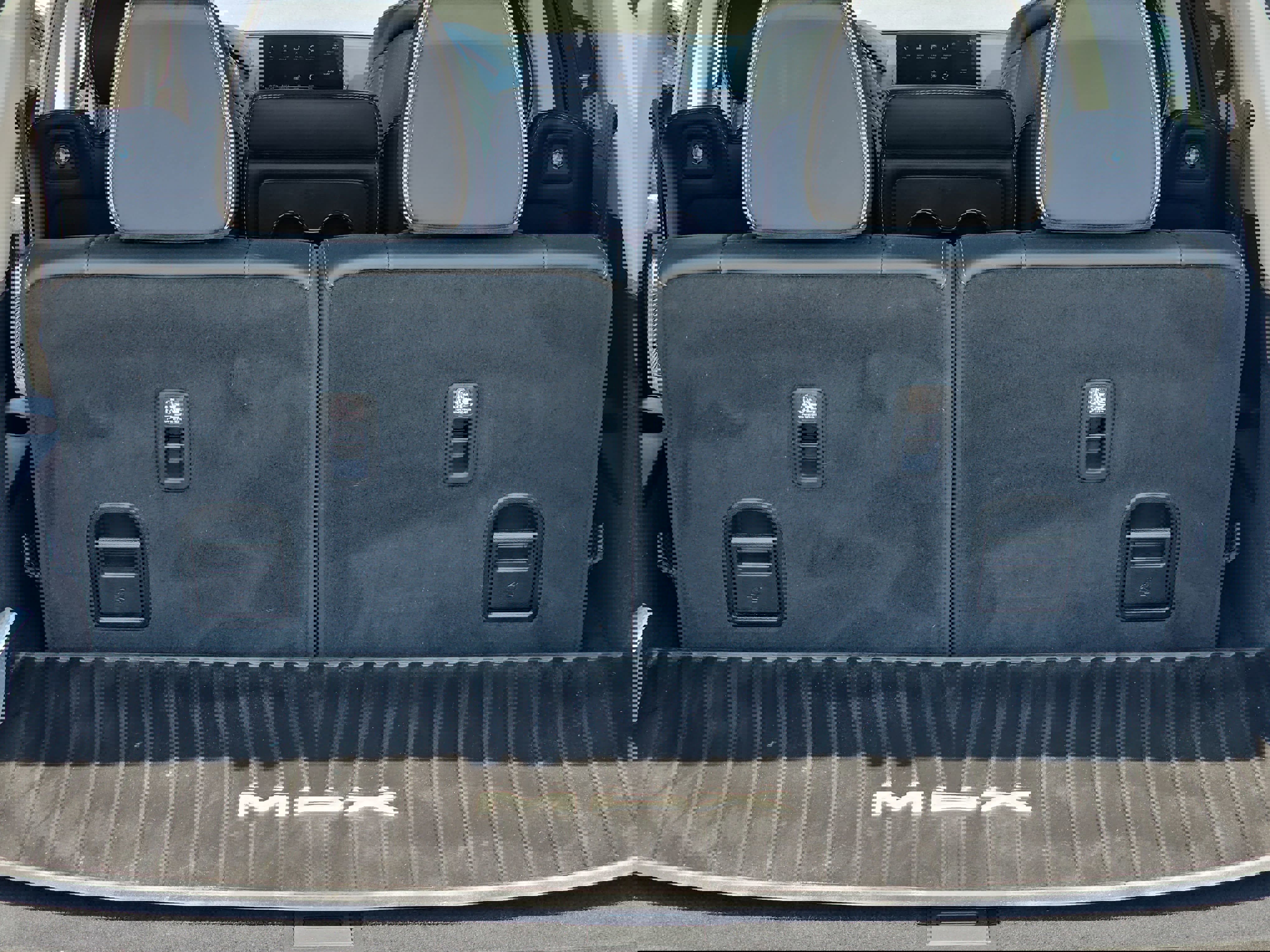 Certified 2024 Acura MDX SH-AWD w/ Advance Package image 12