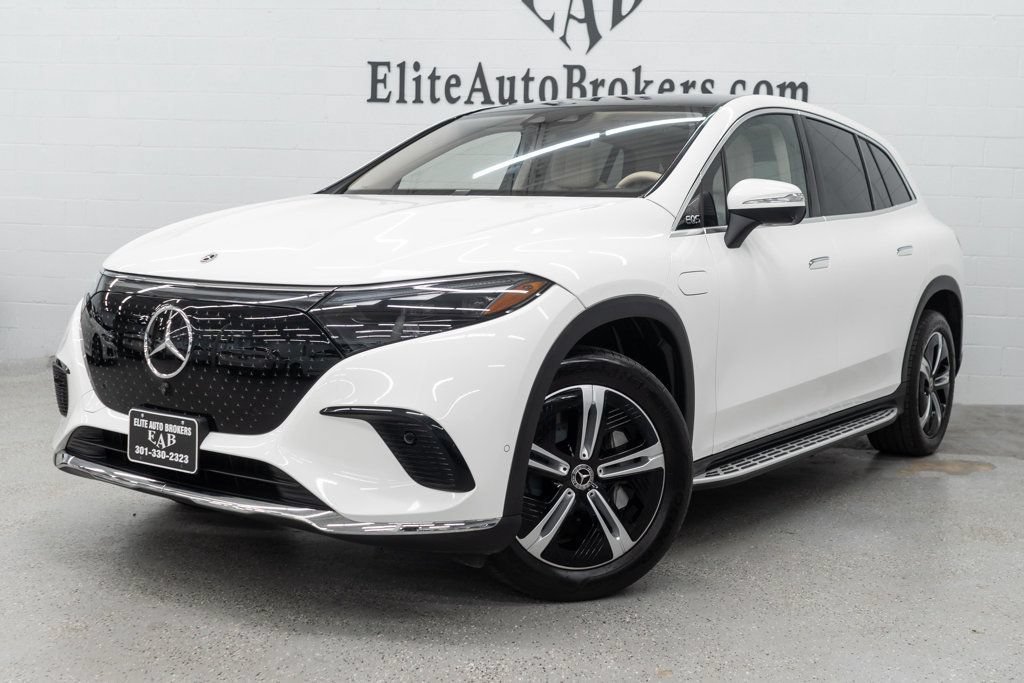 Used 2023 Mercedes-Benz EQS 450+ 4MATIC SUV w/ Acoustic Comfort Package image 40