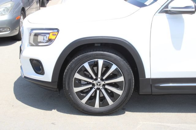 Used 2022 Mercedes-Benz GLB 250 image 4