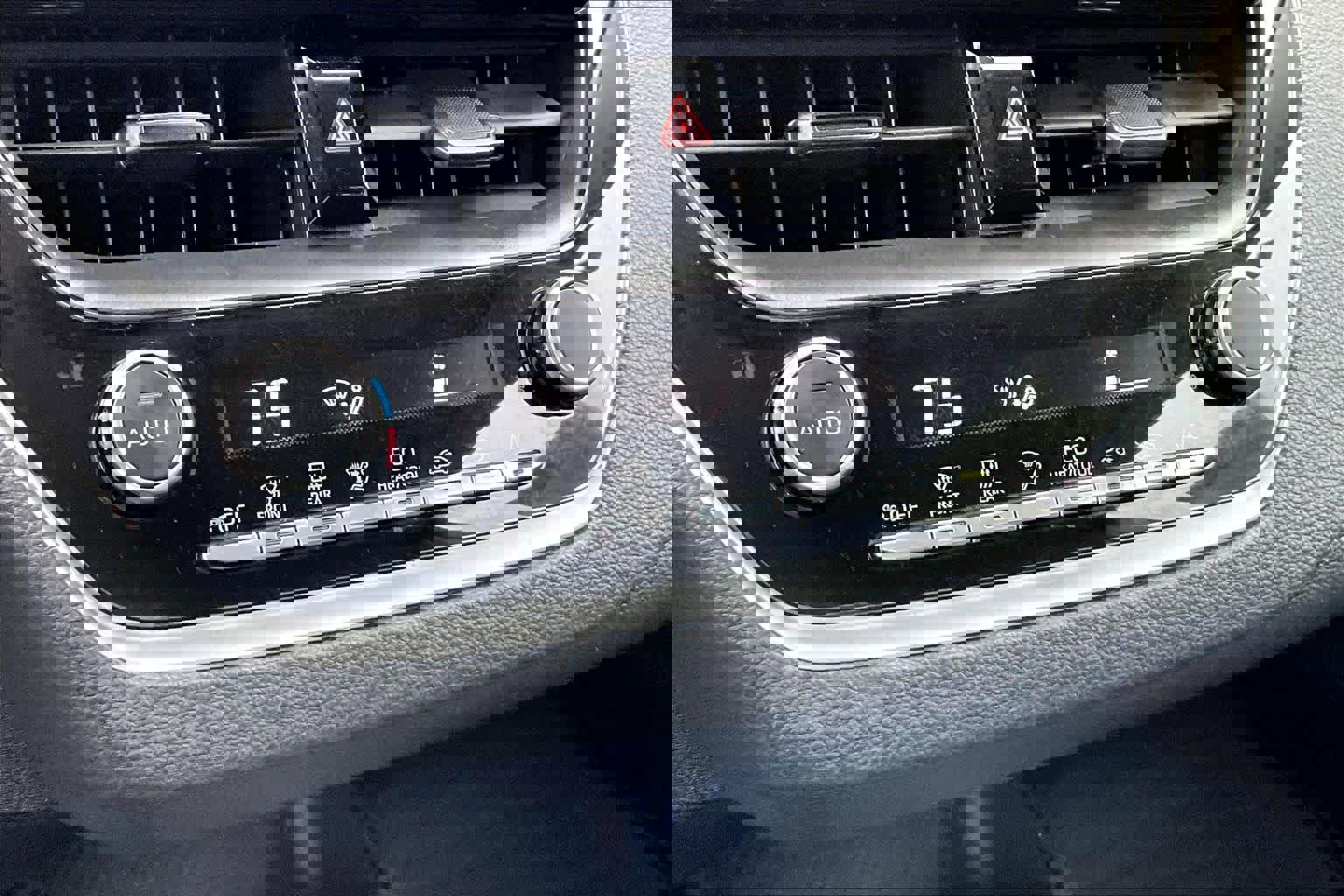 Used 2024 Toyota Corolla LE image 35