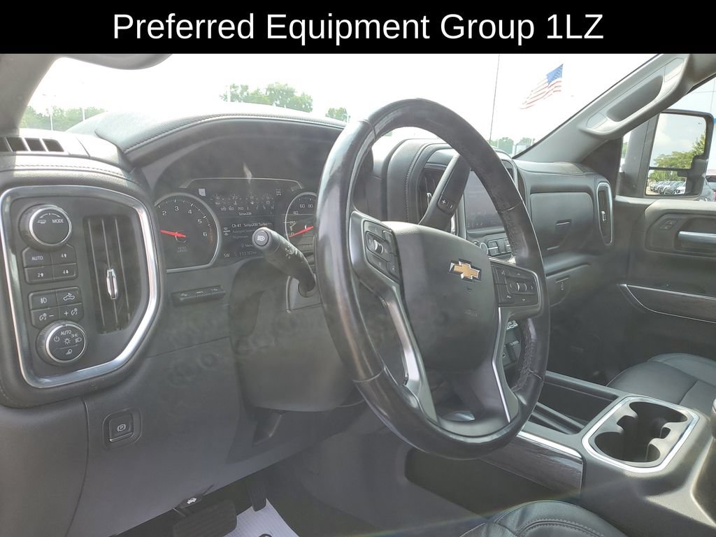 Used 2021 Chevrolet Silverado 1500 LTZ w/ Technology Package AWD/4WD image 9
