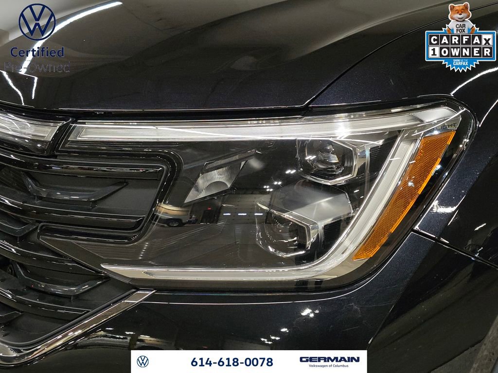 Certified 2025 Volkswagen Atlas Cross Sport SEL Premium R-Line image 14