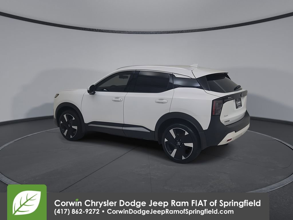 Used 2025 Nissan Kicks SR w/ Illumination Package image 9