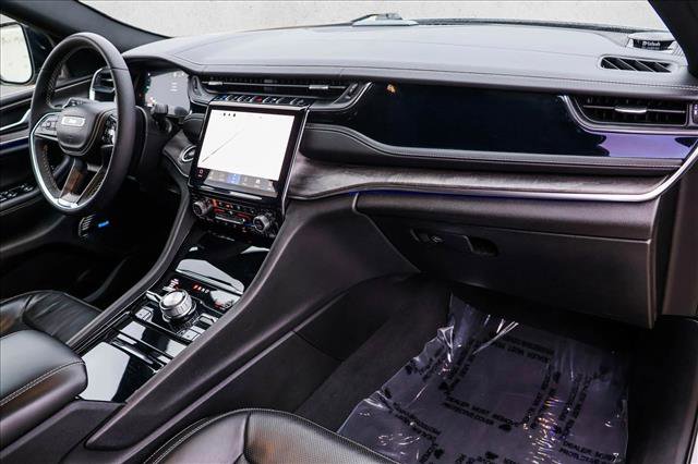 Used 2022 Jeep Grand Cherokee Overland image 26