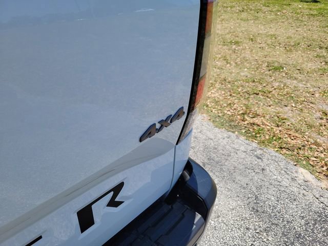 Used 2023 Nissan Frontier S w/ Technology Package image 7