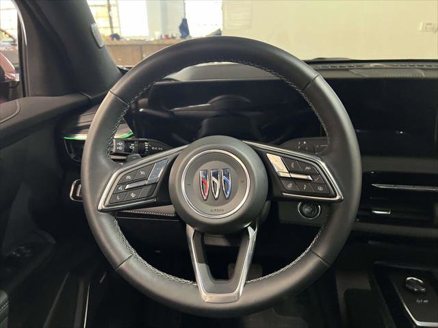 Used 2025 Buick Enclave Preferred w/ Power Package image 16