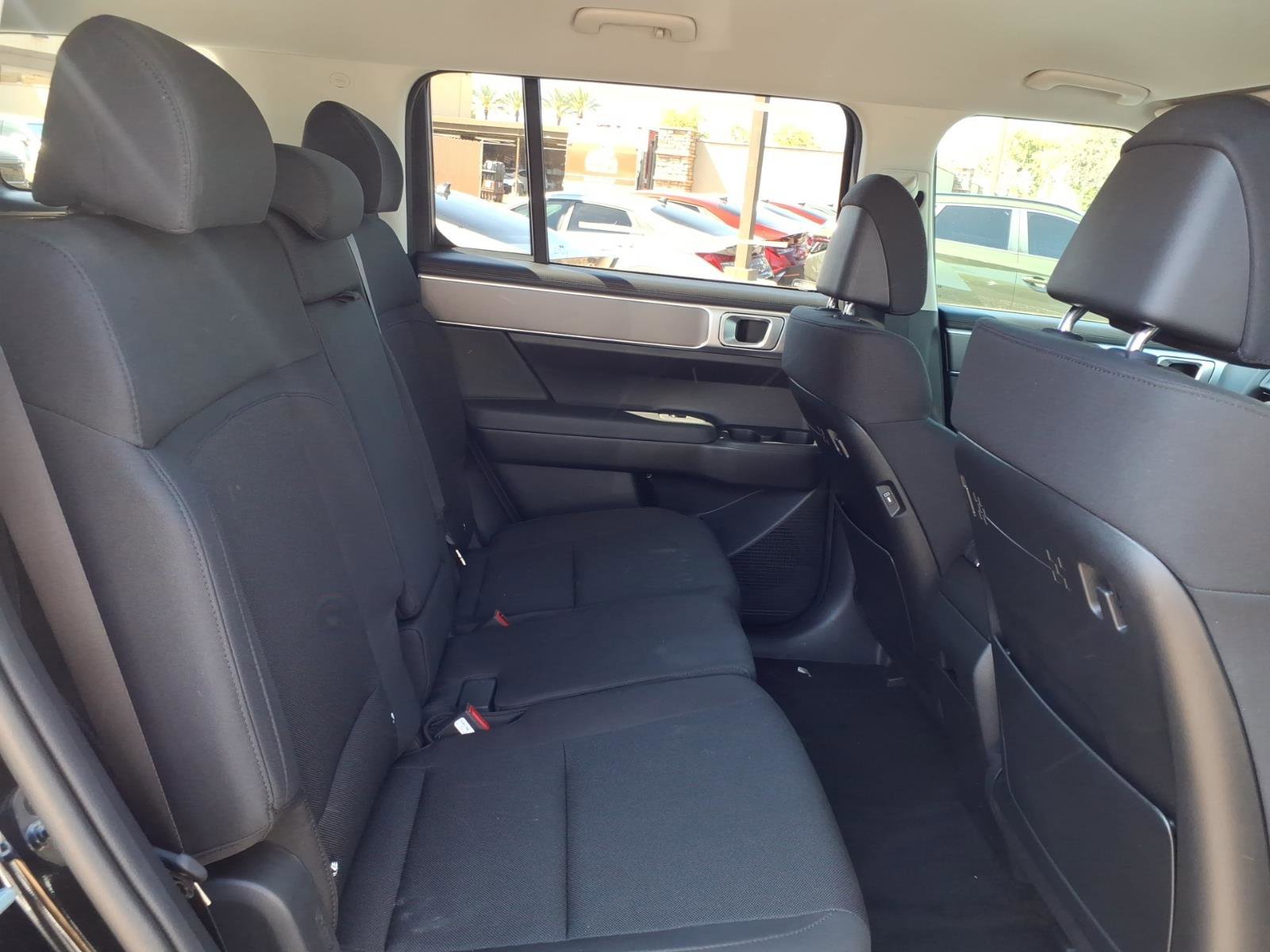 New 2026 Hyundai Santa Fe SE image 9