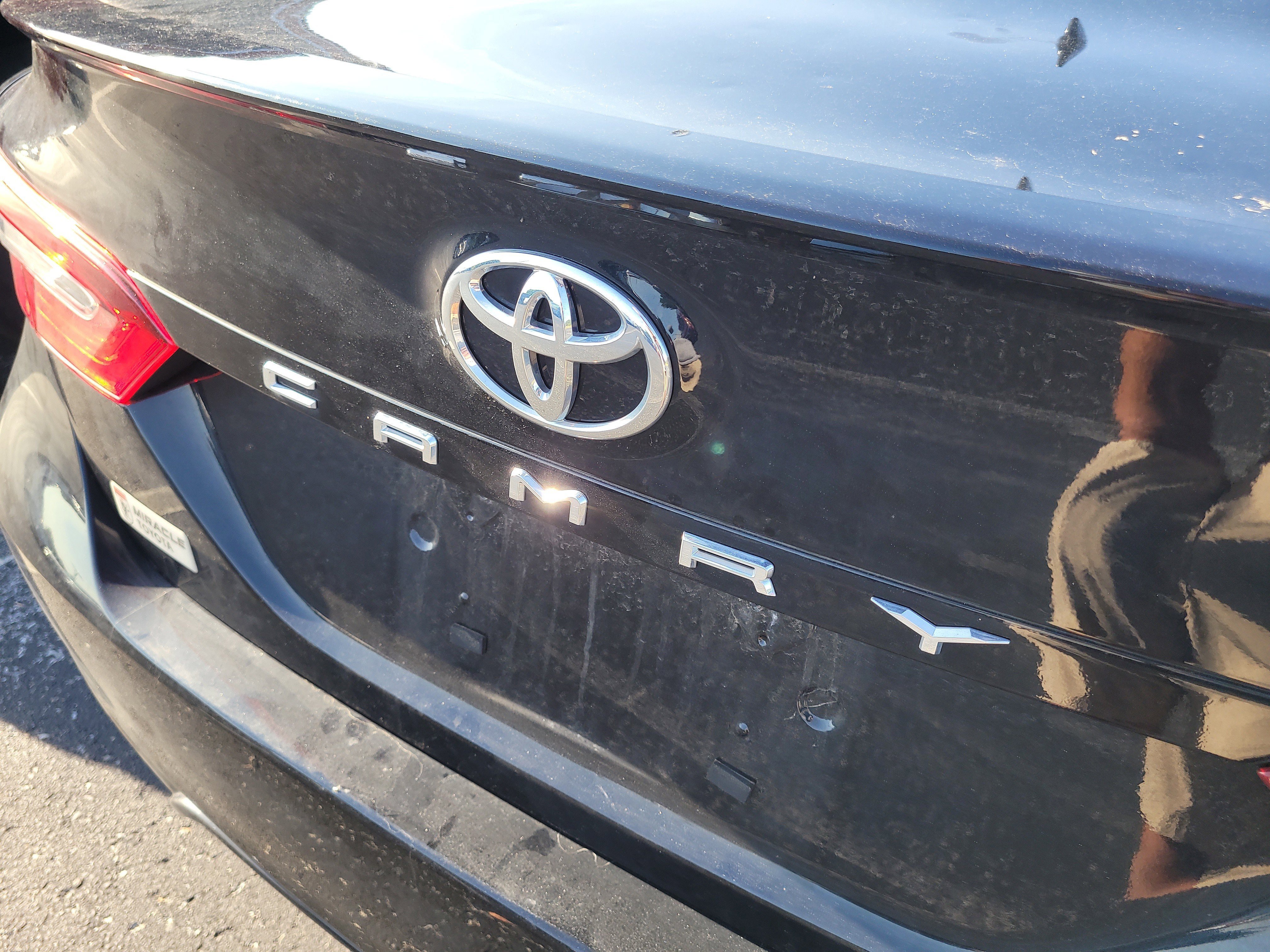 Used 2024 Toyota Camry SE w/ Convenience Package image 11