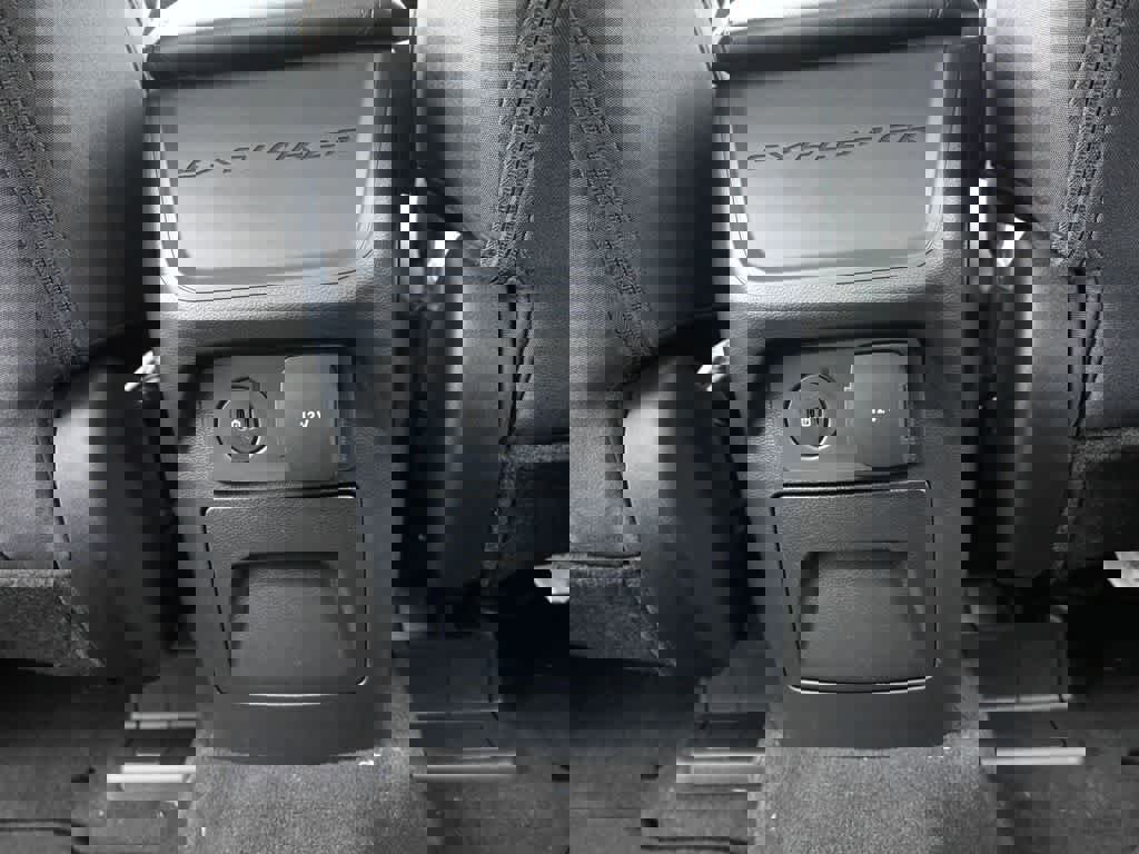 New 2026 Ford Explorer Active image 14