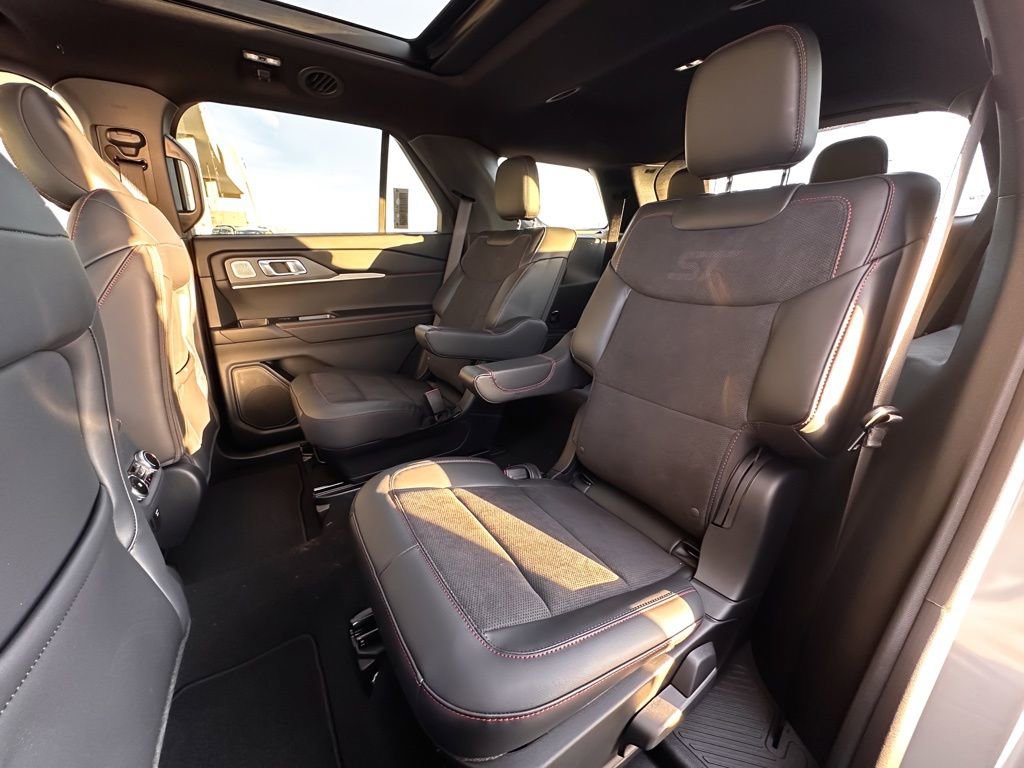 New 2026 Ford Explorer ST w/ Sun And Sound Package image 24
