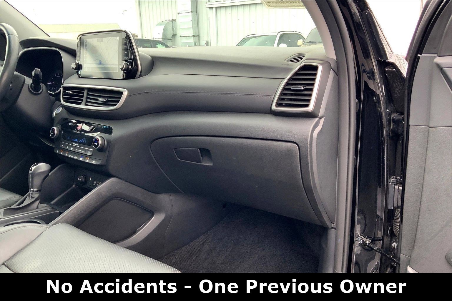 Used 2021 Hyundai Tucson Ultimate w/ Cargo Package image 17