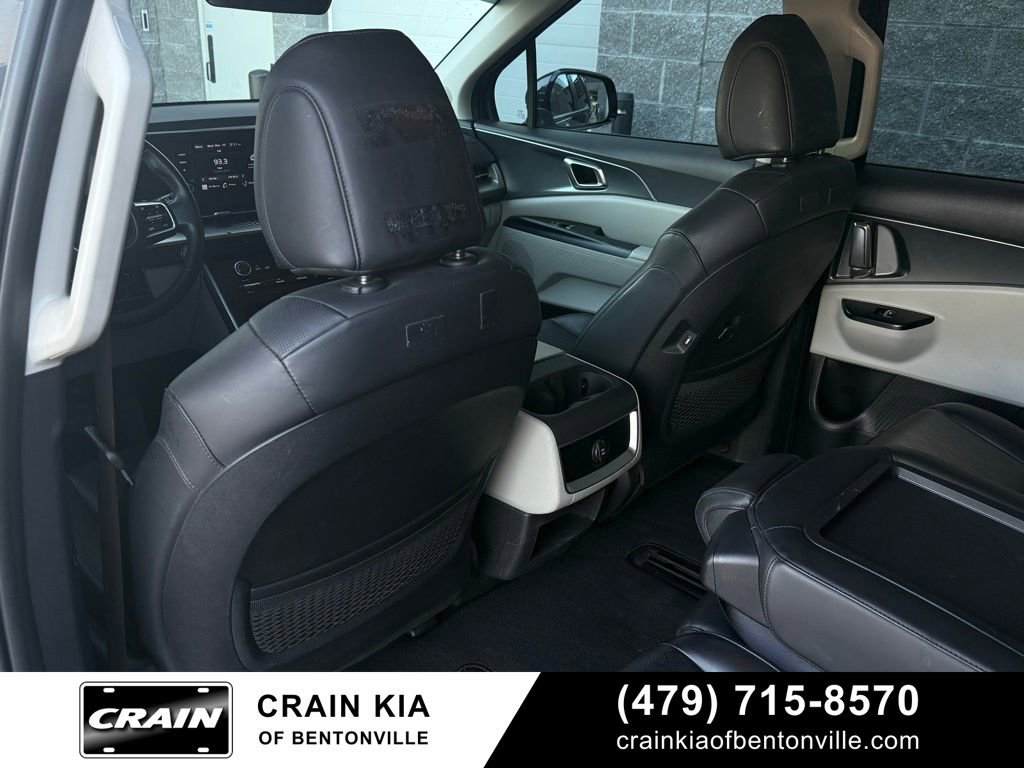 Used 2024 Kia Carnival LX image 26