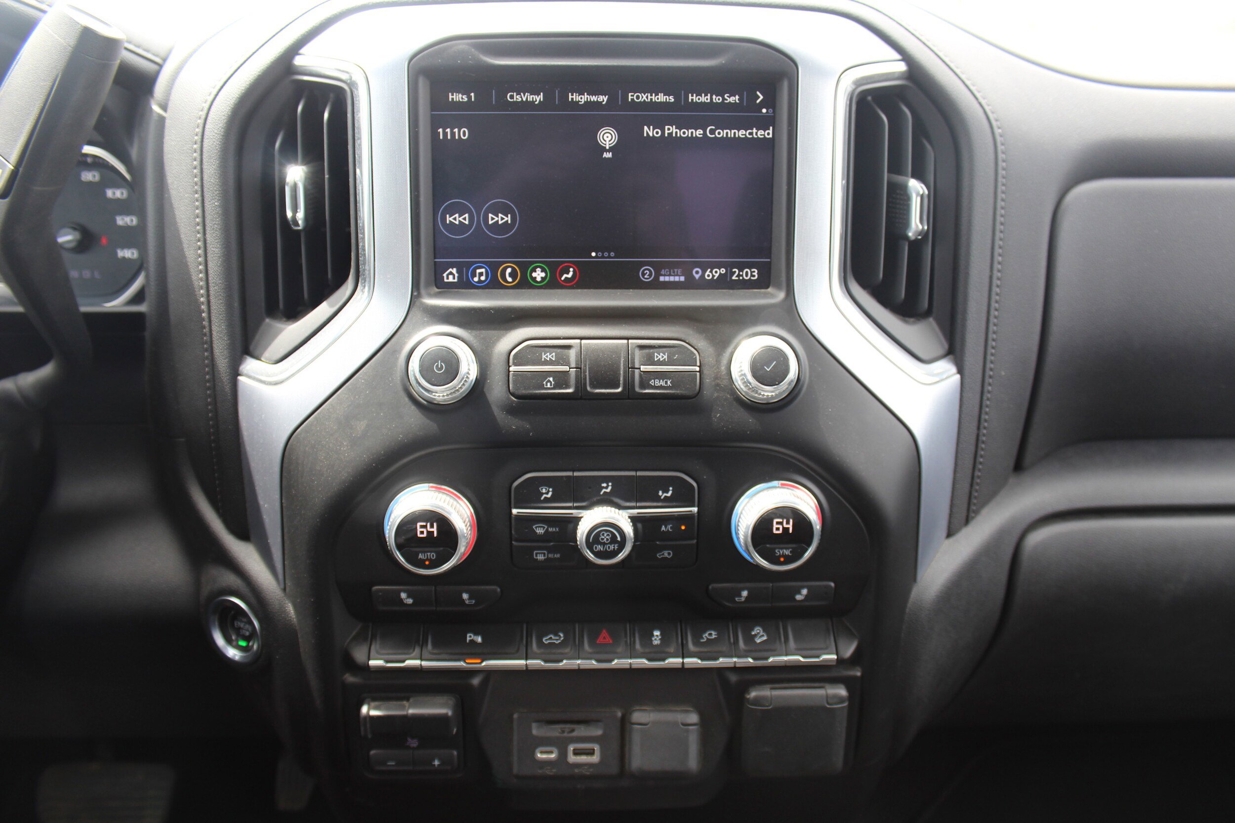 Used 2020 GMC Sierra 2500 SLT w/ Driver Alert Package I AWD/4WD image 15