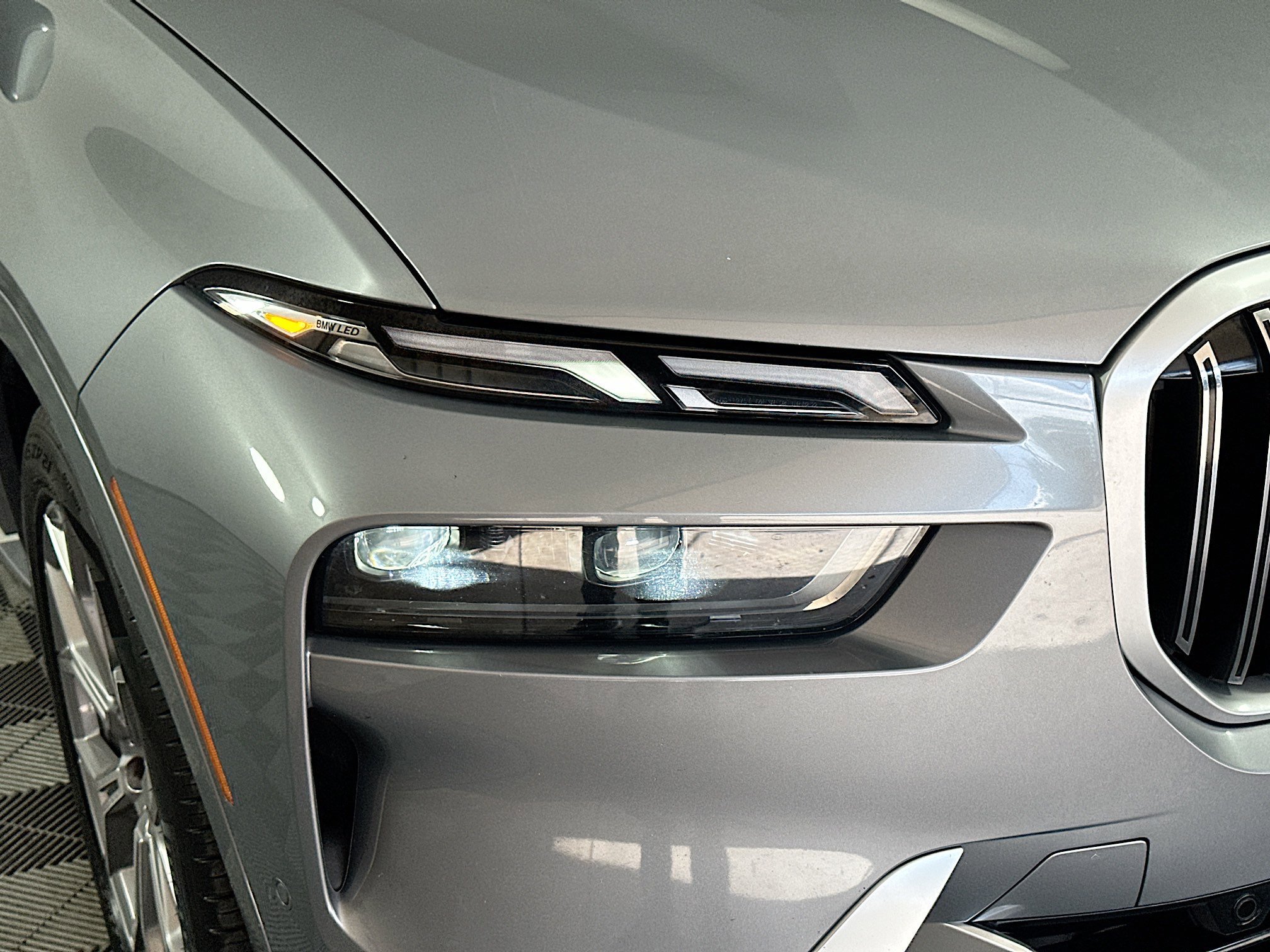 Used 2024 BMW X7 xDrive40i image 33