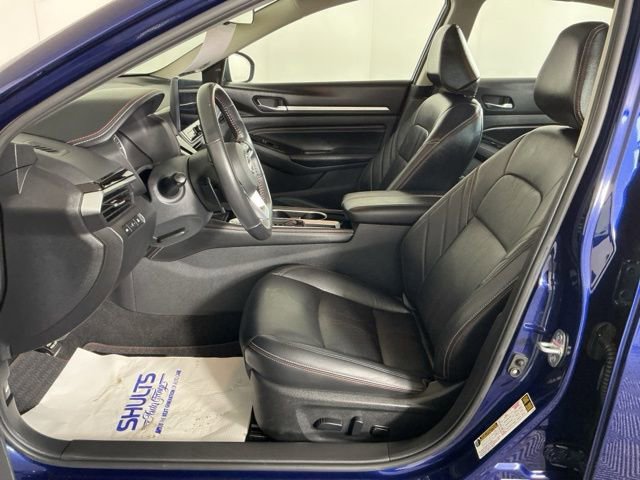 Used 2023 Nissan Altima 2.5 SR w/ SR Premium Package image 14