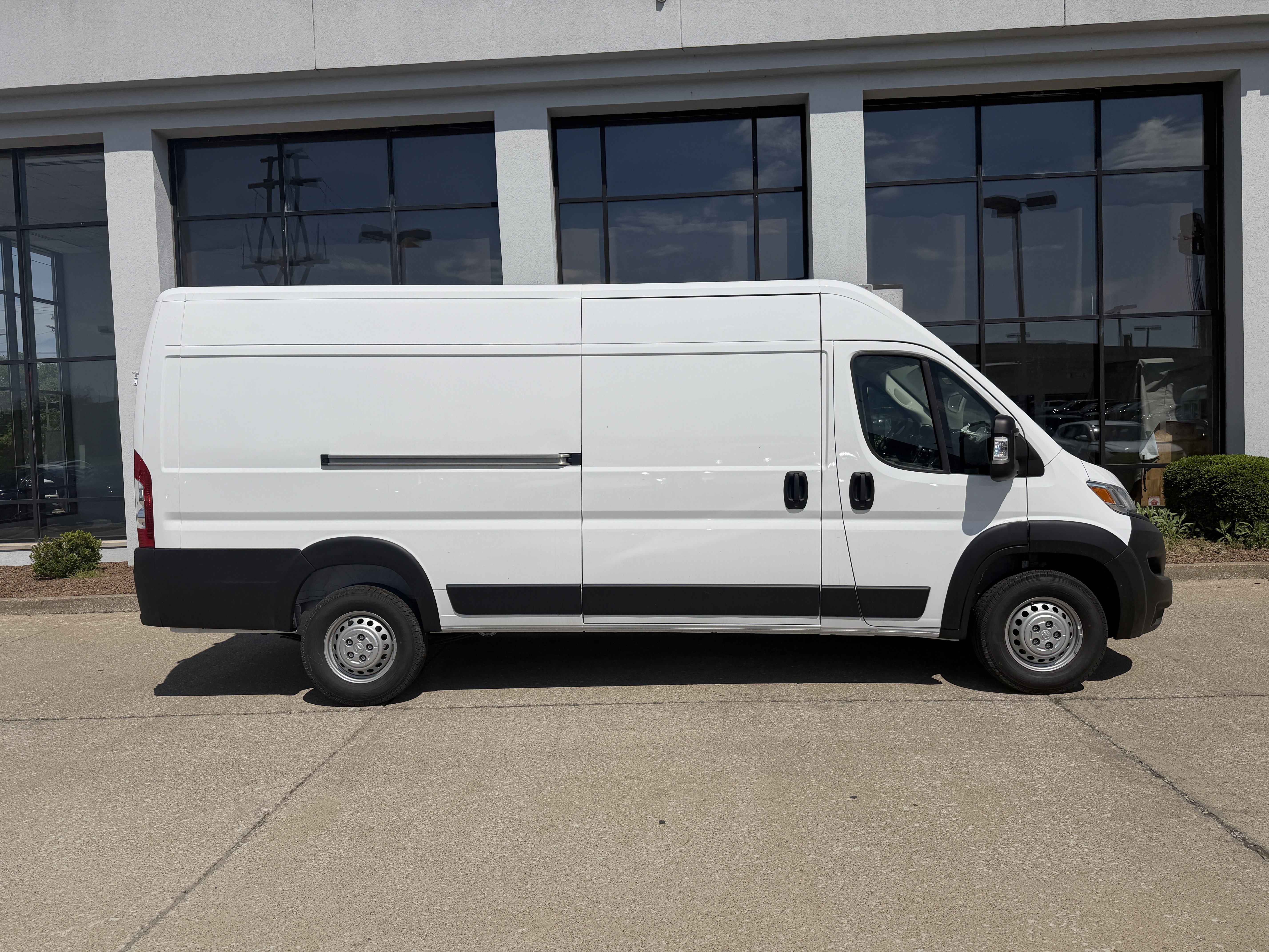 New 2026 RAM ProMaster 3500 w/ Cold Weather Group FWD image 3