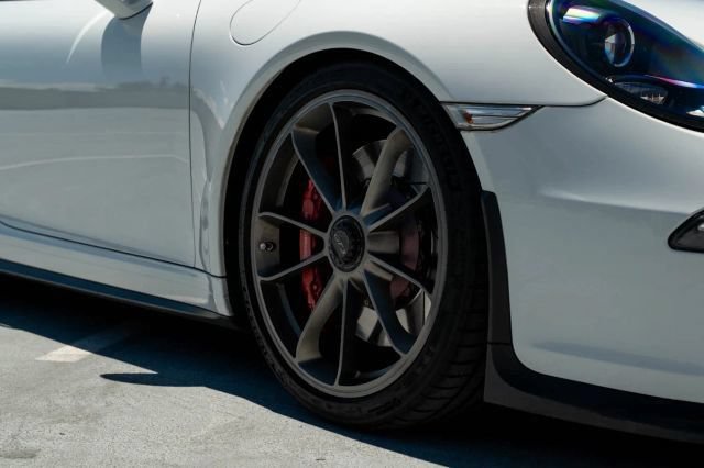 Used 2015 Porsche 911 GT3 RWD image 8
