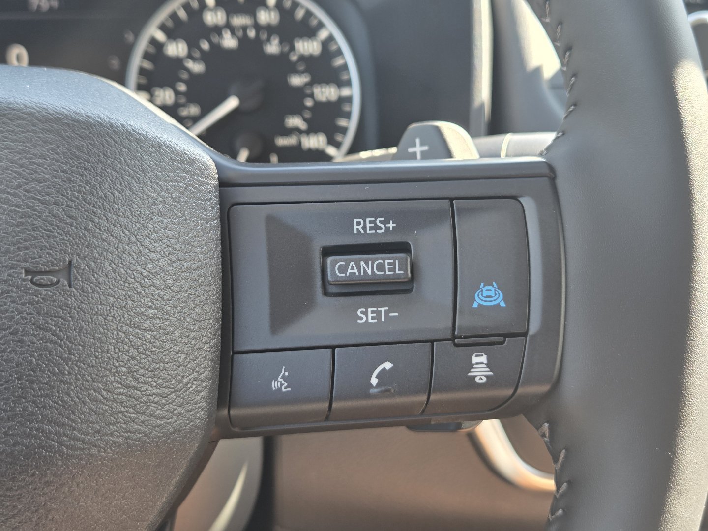 New 2026 Nissan Rogue Dark Armor AWD/4WD image 32