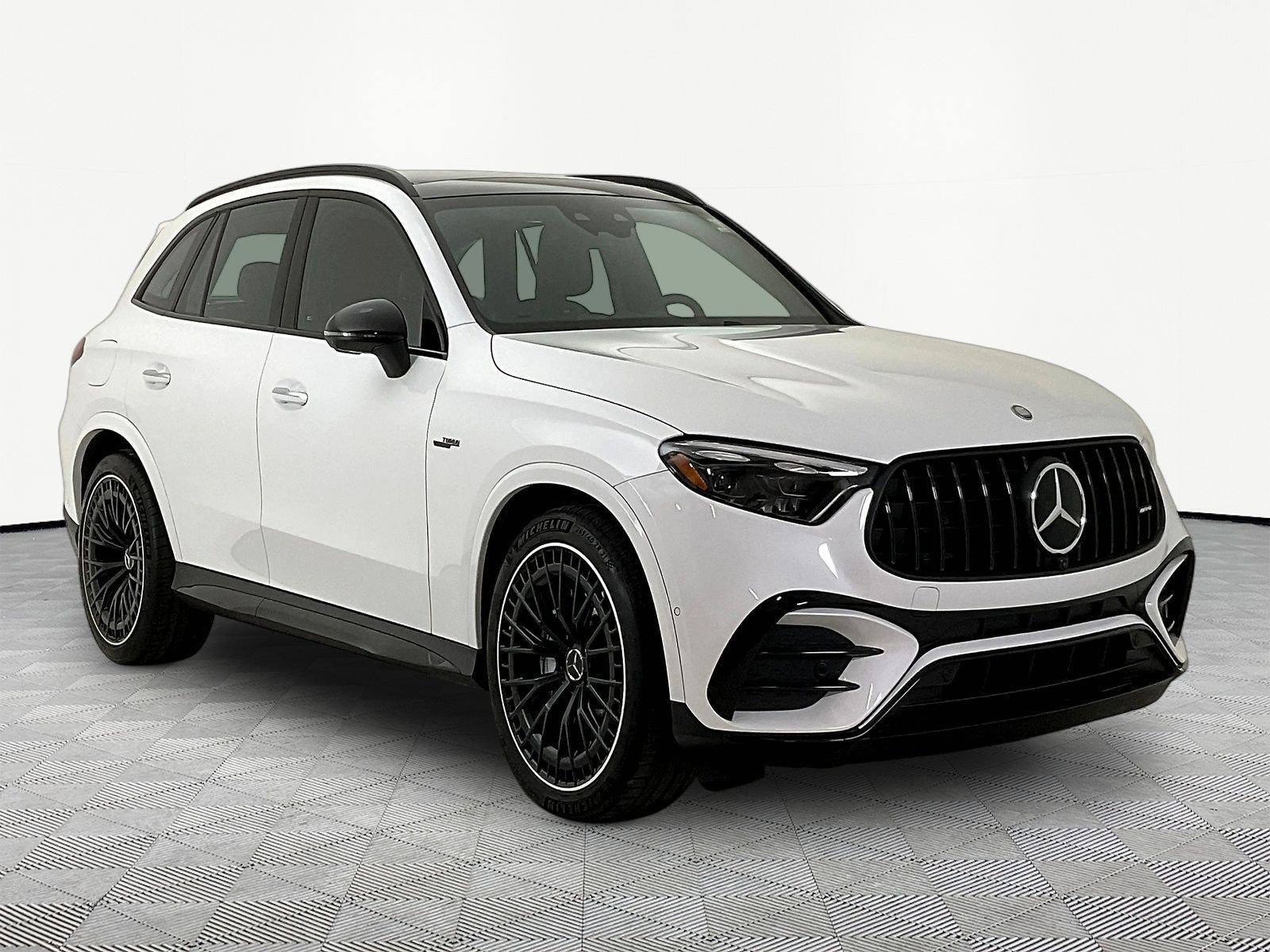 Certified 2025 Mercedes-Benz GLC 43 AMG 4MATIC image 3