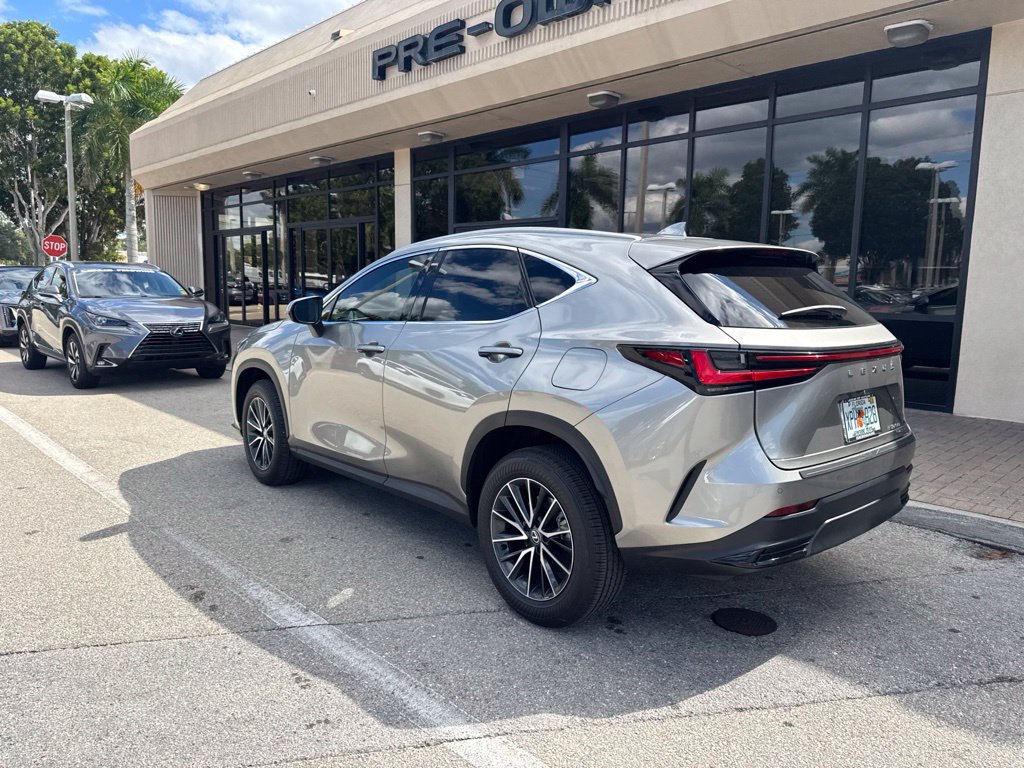 Used 2024 Lexus NX 250 FWD w/ Cold Area Package image 8