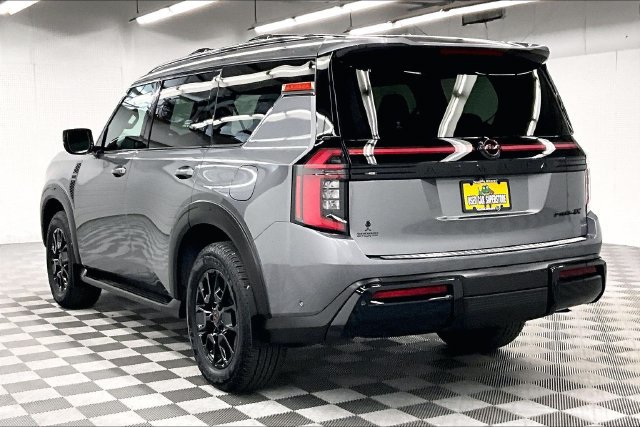 Used 2025 Nissan Armada PRO-4X AWD/4WD image 2