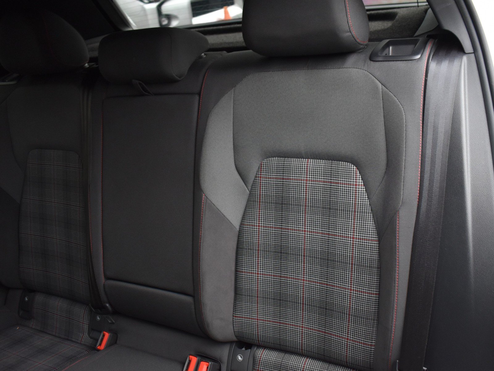Used 2023 Volkswagen GTI 40th Anniversary Edition FWD image 38