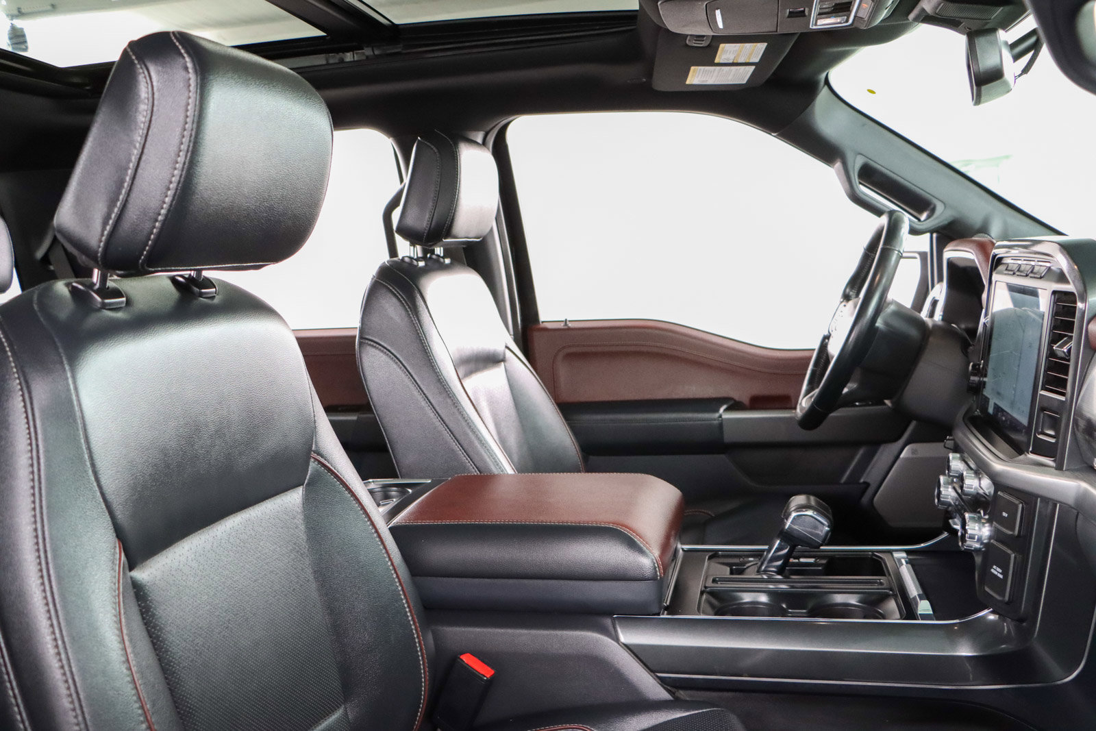 Used 2022 Ford F150 Lariat w/ Equipment Group 502A High image 30