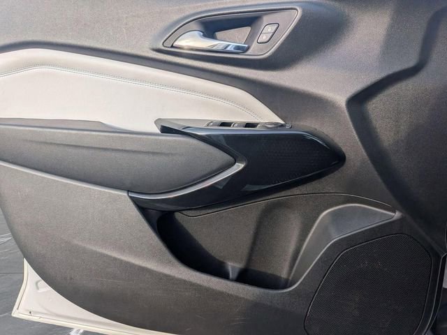 Used 2025 Chevrolet Trax LT image 14