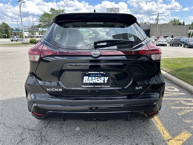 Used 2024 Nissan Kicks SR w/ SR Premium Package image 7