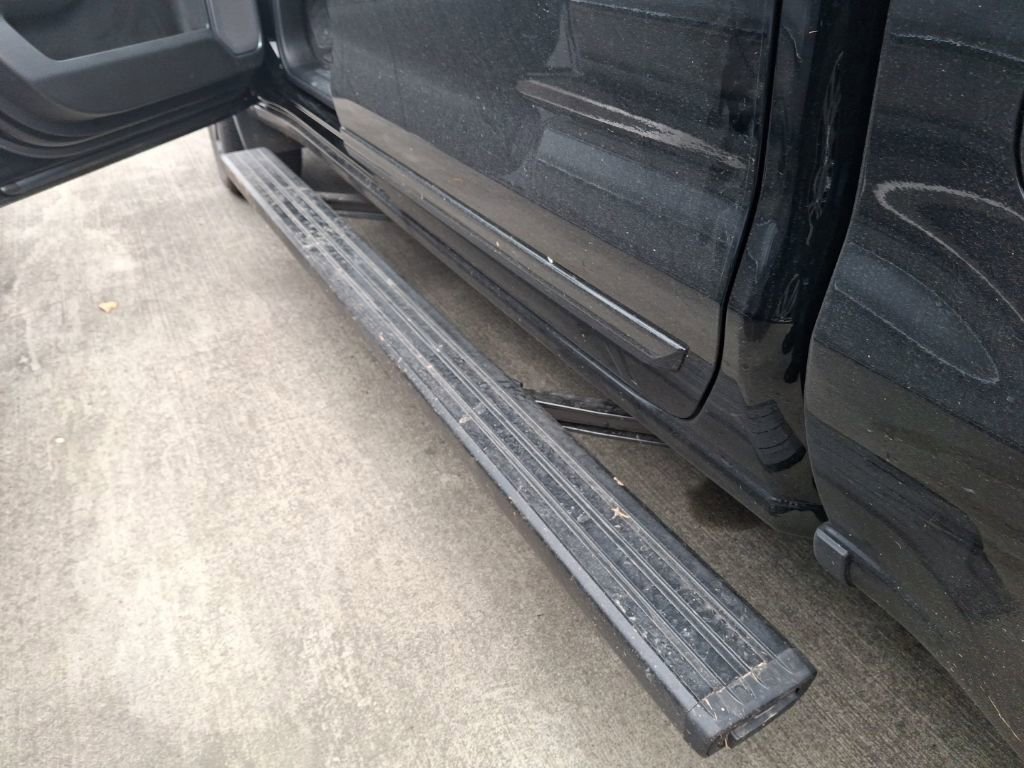 Used 2025 Chevrolet Silverado 1500 High Country w/ Midnight Edition image 12