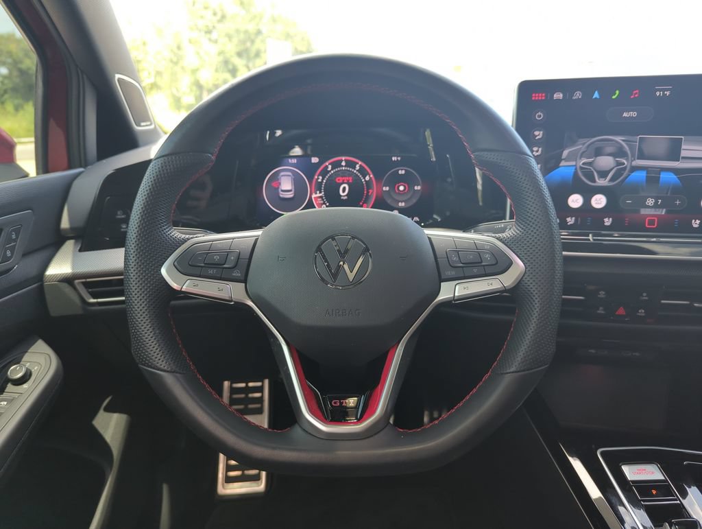 Certified 2026 Volkswagen GTI SE FWD image 17