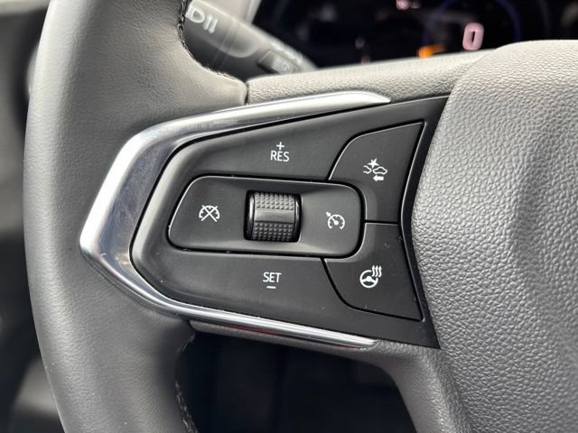 Used 2025 Chevrolet Trax LT w/ Sunroof Package FWD image 19