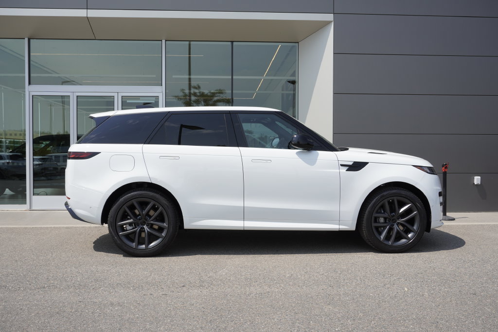 New 2026 Land Rover Range Rover Sport Dynamic SE AWD/4WD image 7