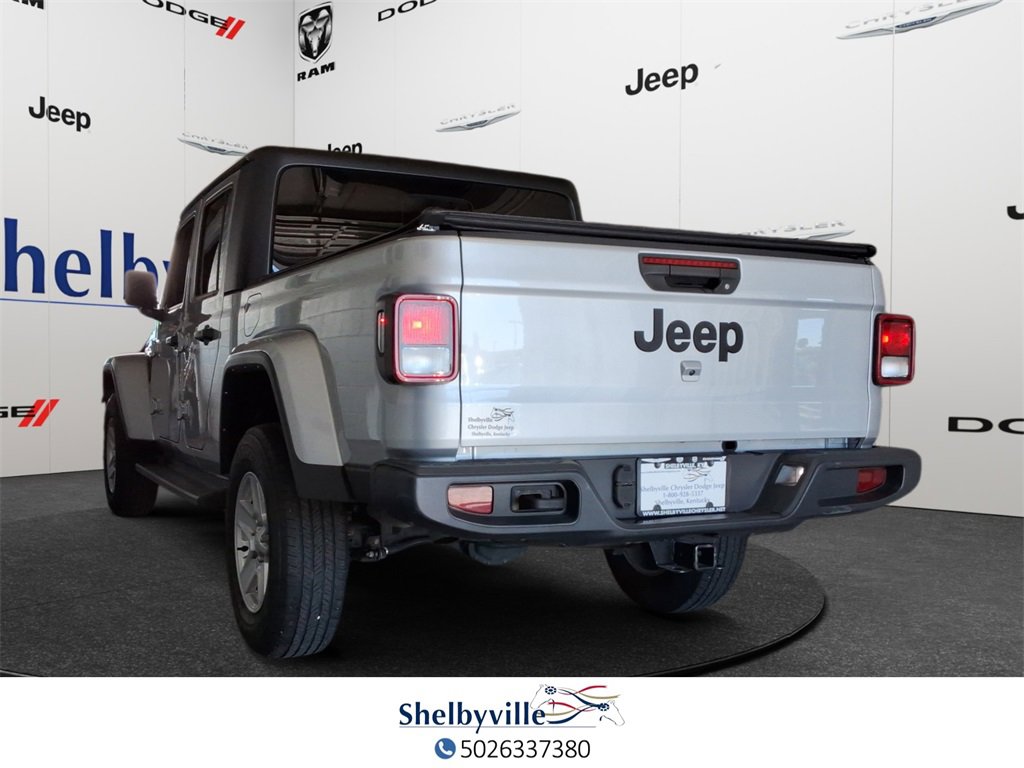 Certified 2022 Jeep Gladiator Sport image 4