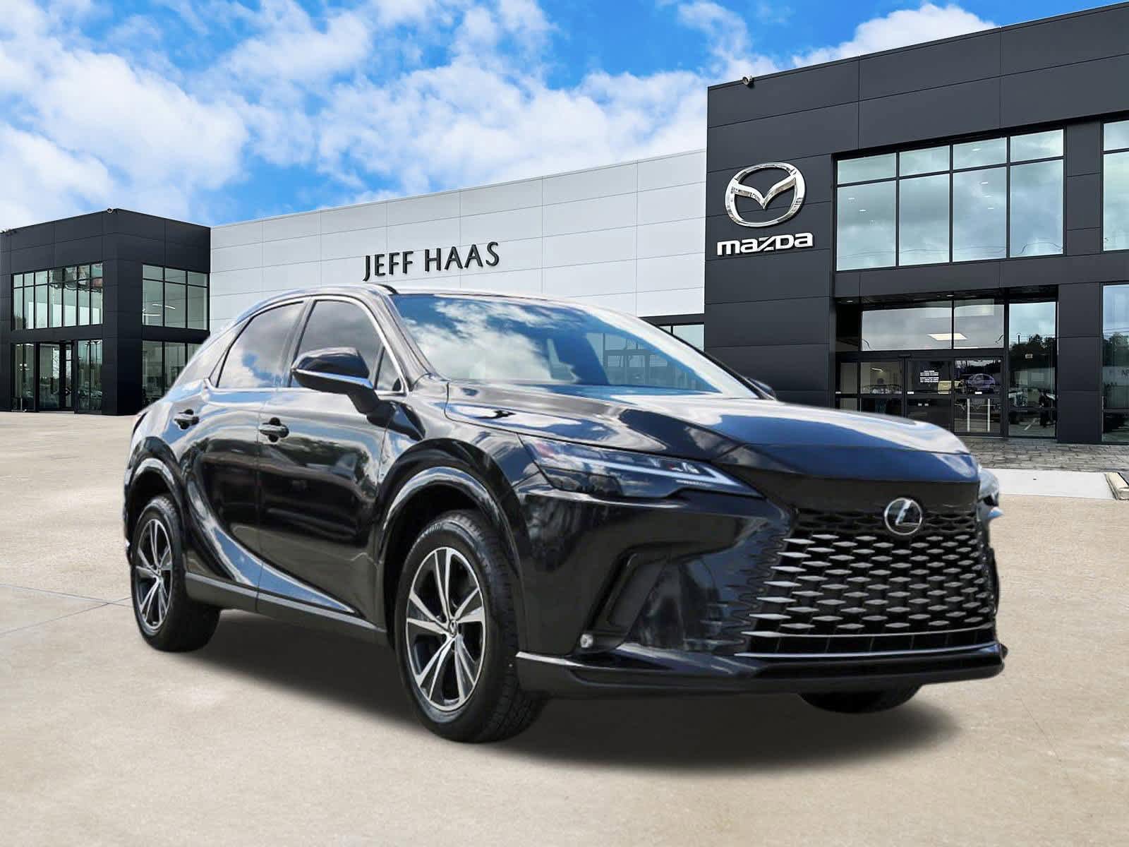 Used 2024 Lexus RX 350 FWD w/ Technology Package image 4
