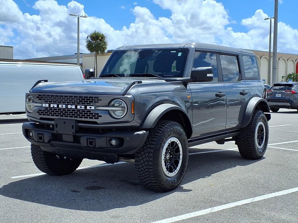 Used 2023 Ford Bronco Badlands w/ Sasquatch Package image 3