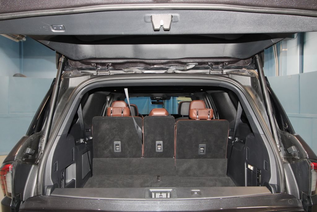 Used 2025 Lincoln Navigator L Reserve AWD/4WD image 43